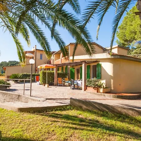 Aparthotel La Valdana 3*