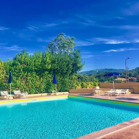 La Valdana 3*