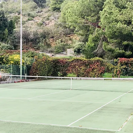 La Valdana 아파트호텔 3*
